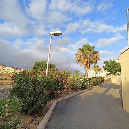 Apartamento Arcoiris * 칼라오살바헤