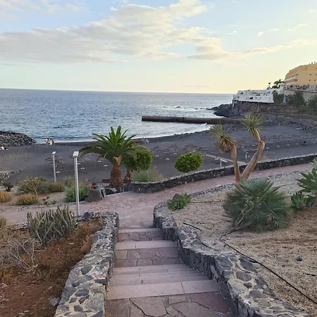 Apartamento Arcoiris 아파트 칼라오살바헤